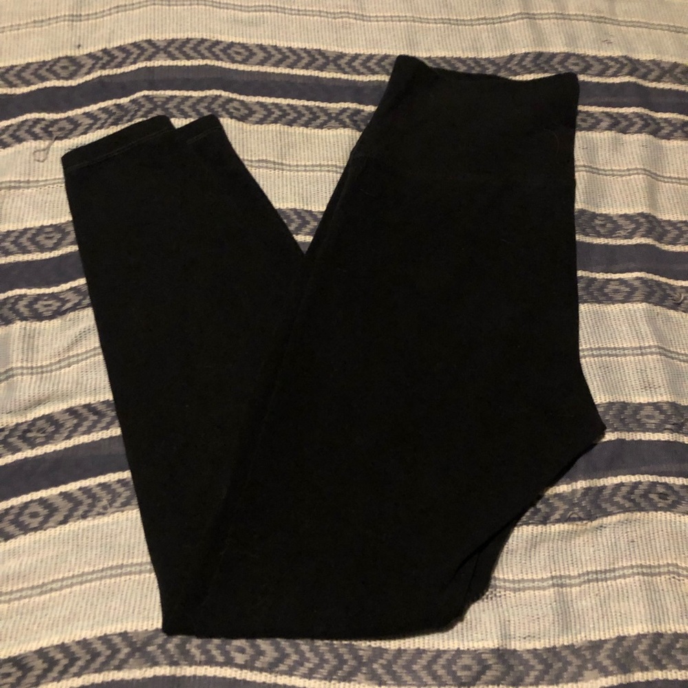 2 pairs of Old Navy leggings